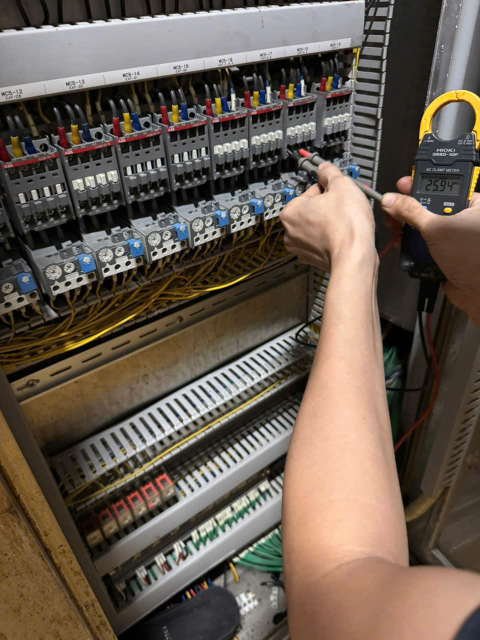 Hình ảnh sửa điện 6